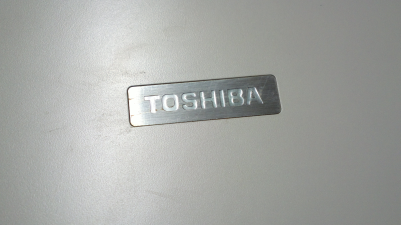Toshiba A100 上蓋商標特寫